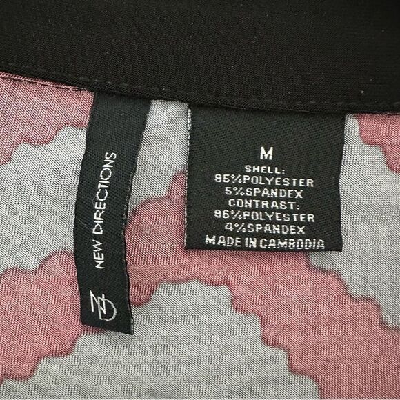 New directions, Garnet and black Chevron top Size M - Picture 4 of 7